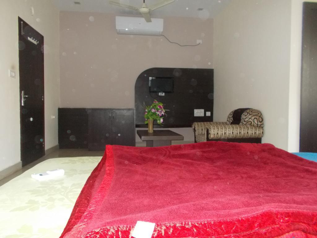 Hotel Rudraksh Virani Exterior foto